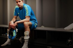 kaiyun.com-2比1！山东泰山主场难完美收官，瓦科错失点球遗憾，山东泰山队比赛结果